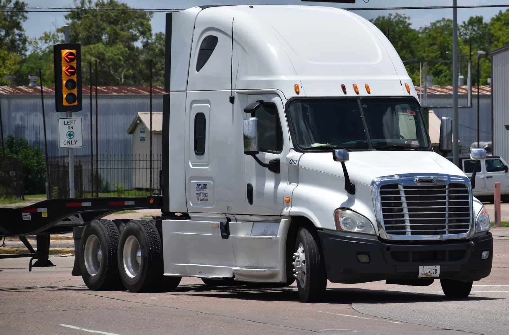 What Does a Commercial Fleet Leasing Company Do? FreightWaves Ratings